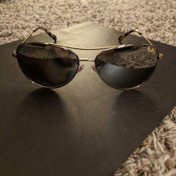 NEW! Authentic Coach Aviator Sunglasses 🕶️ **FIRM PRICE** - Picture 5 of 15